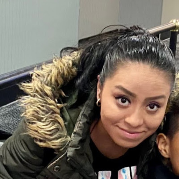 Meet the Posher Other - Meet your Posher, Ana